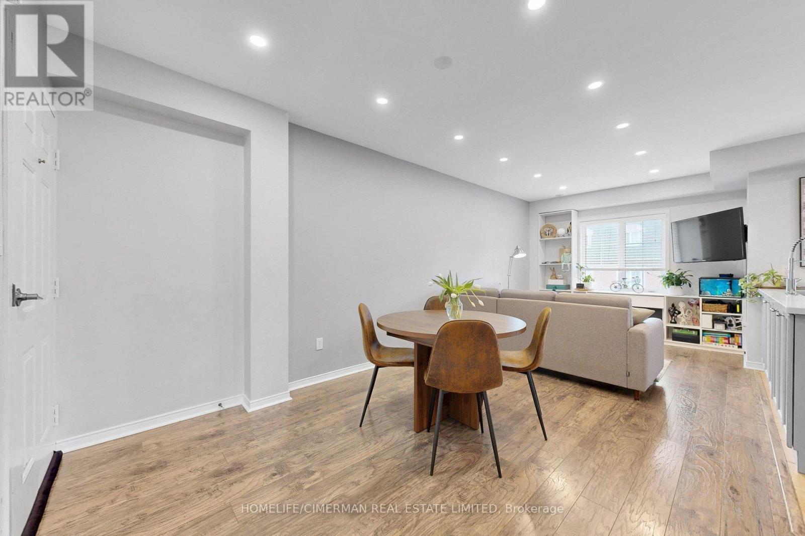 144 - 601 Shoreline Drive, Mississauga, Ontario L5B 4K1 - Photo 4 - W12967676