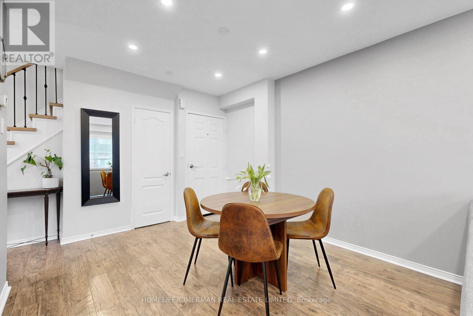 144 - 601 Shoreline Drive, Mississauga, Ontario L5B 4K1 - Photo 6 - W12967676