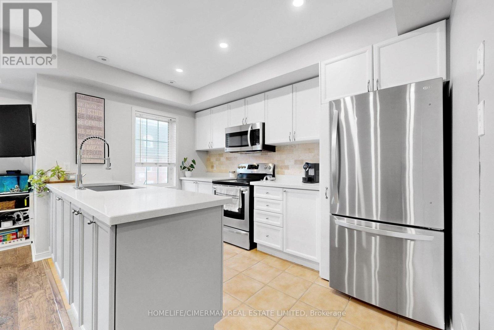 144 - 601 Shoreline Drive, Mississauga, Ontario L5B 4K1 - Photo 8 - W12967676