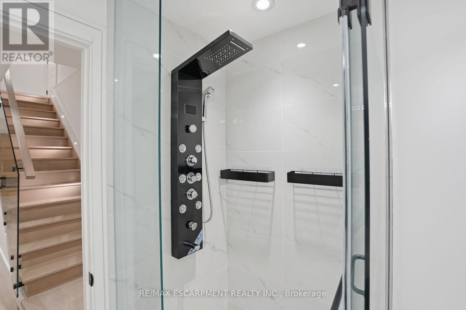 10a Benson Avenue, Mississauga, Ontario  L5H 2P2 - Photo 35 - W12967682