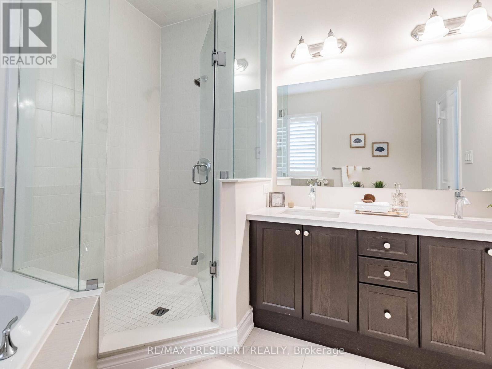 16 Monarch Drive, Halton Hills, Ontario  L7G 0M6 - Photo 28 - W12967696