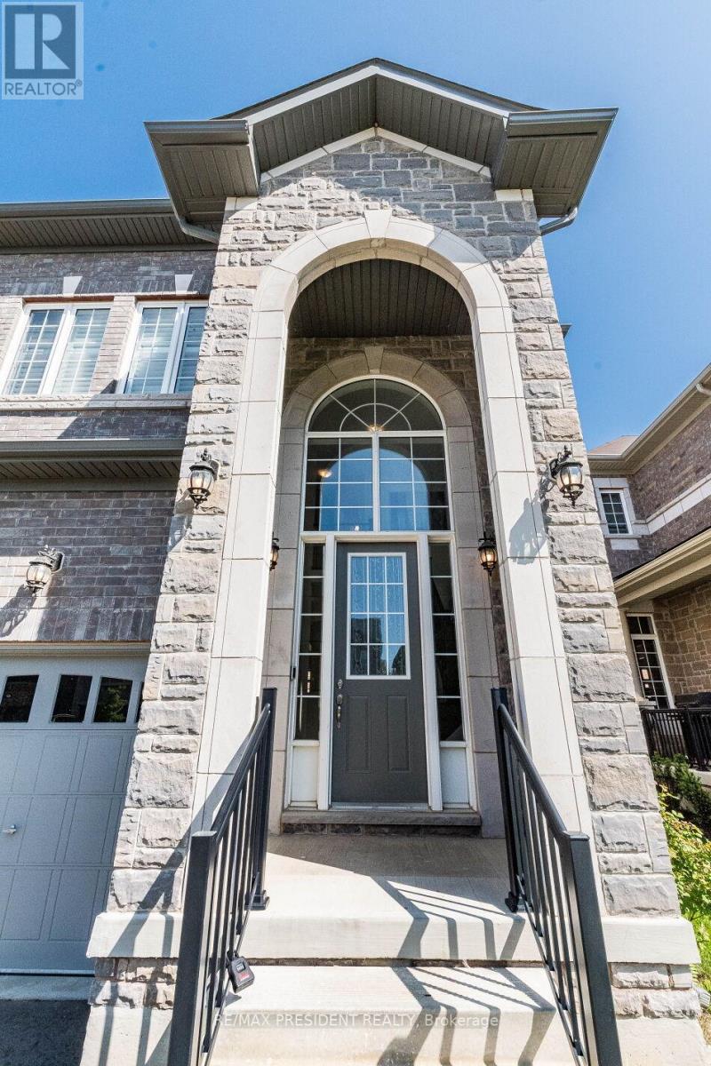 16 Monarch Drive, Halton Hills, Ontario  L7G 0M6 - Photo 3 - W12967696