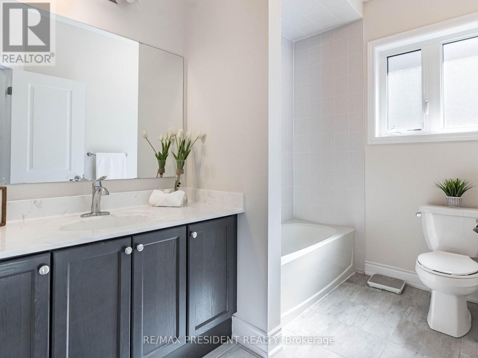 16 Monarch Drive, Halton Hills, Ontario  L7G 0M6 - Photo 34 - W12967696