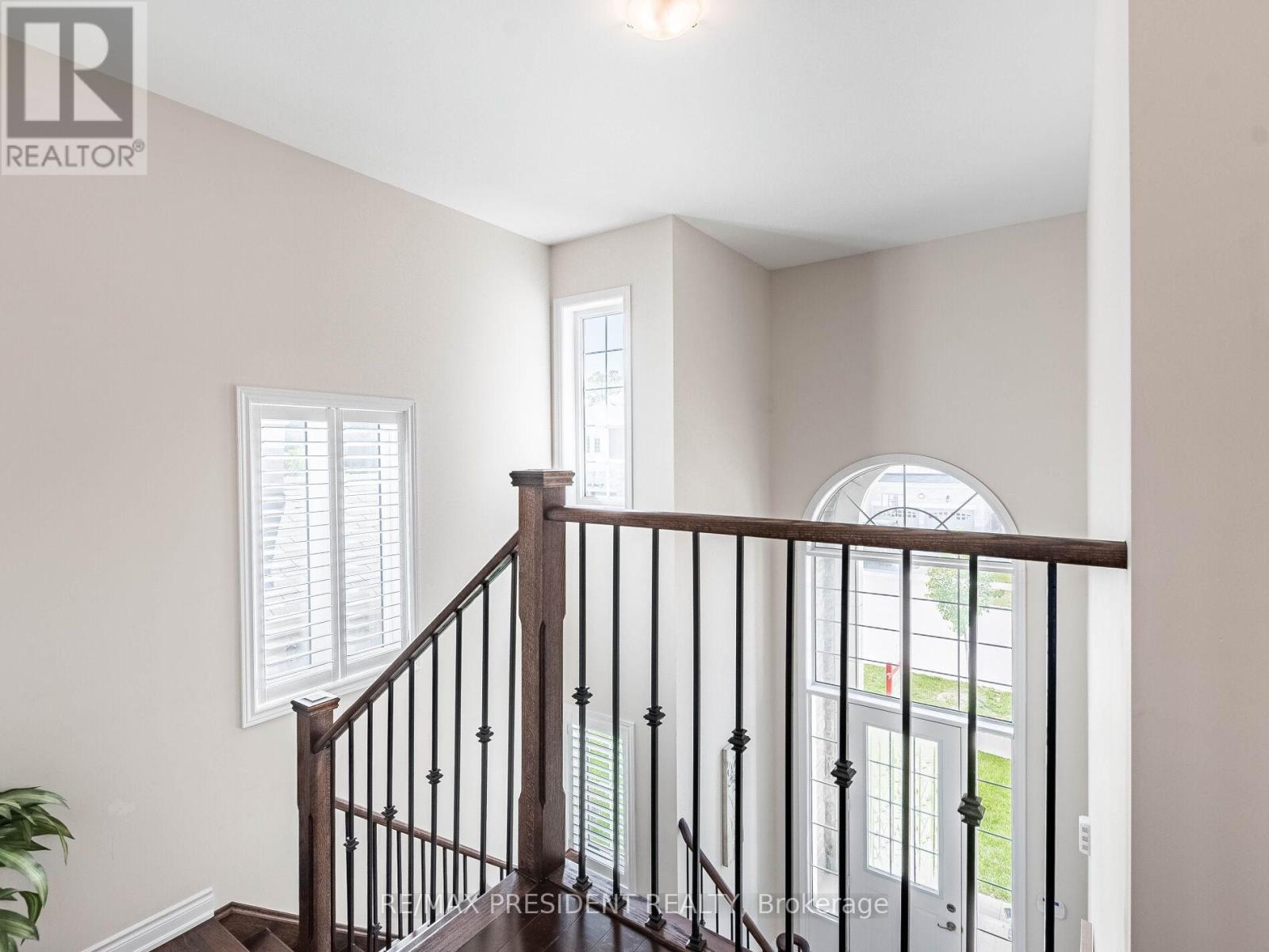 16 Monarch Drive, Halton Hills, Ontario  L7G 0M6 - Photo 36 - W12967696