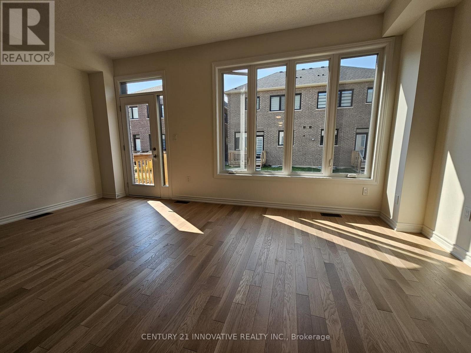 469 Celandine Terrace, Milton, Ontario  L9E 1T8 - Photo 4 - W12967714