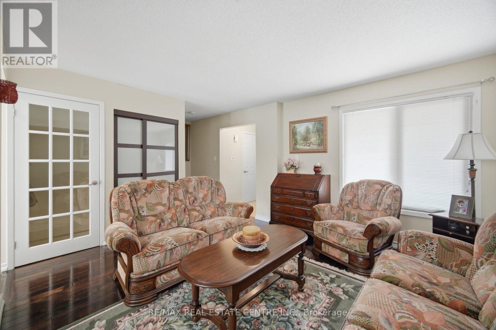 11 Sheringham Street, Brampton, Ontario  L6Z 2P5 - Photo 10 - W12967722