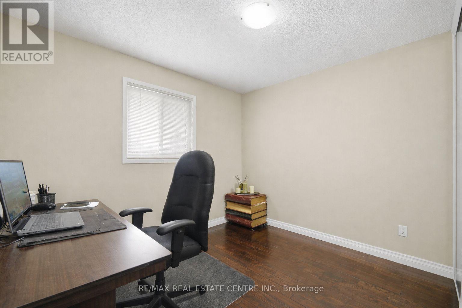 11 Sheringham Street, Brampton, Ontario  L6Z 2P5 - Photo 15 - W12967722