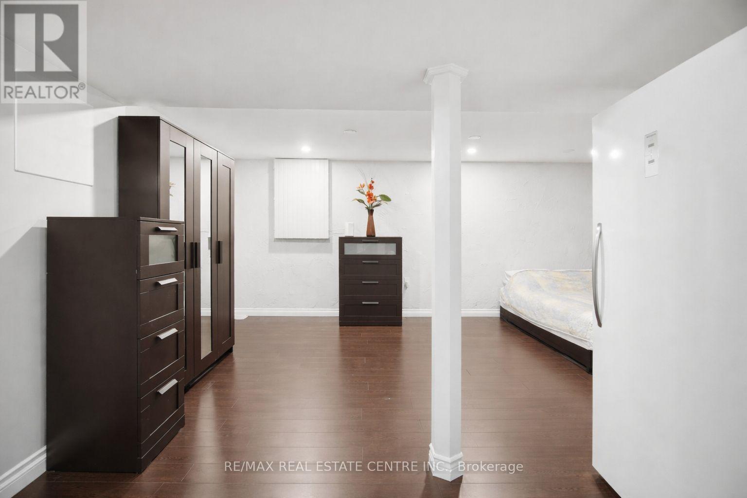 11 Sheringham Street, Brampton, Ontario  L6Z 2P5 - Photo 34 - W12967722