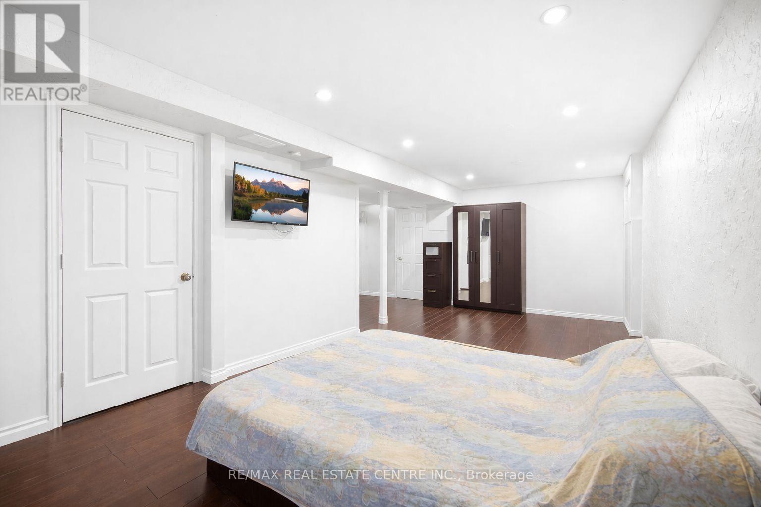 11 Sheringham Street, Brampton, Ontario  L6Z 2P5 - Photo 35 - W12967722