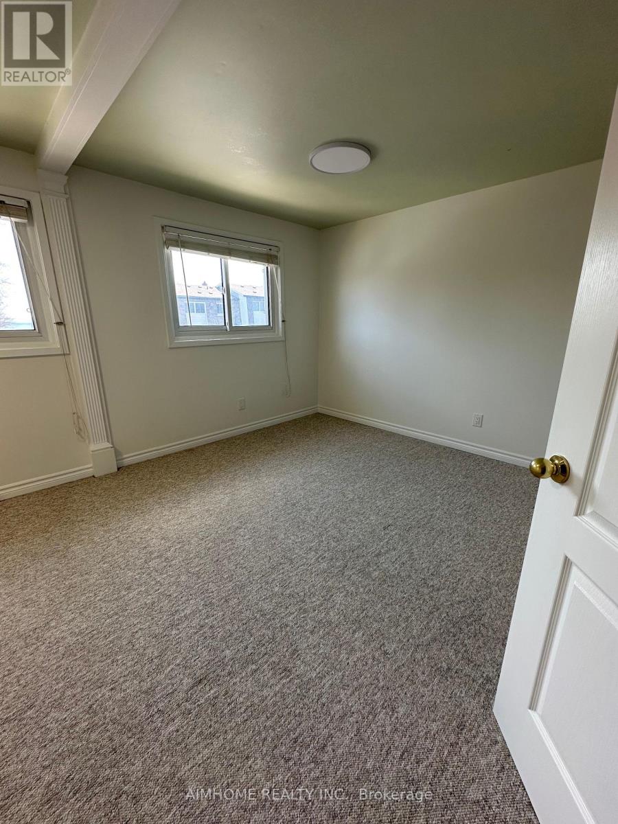 2101 Marine Drive, Oakville, Ontario  L6L 1B8 - Photo 21 - W12967760