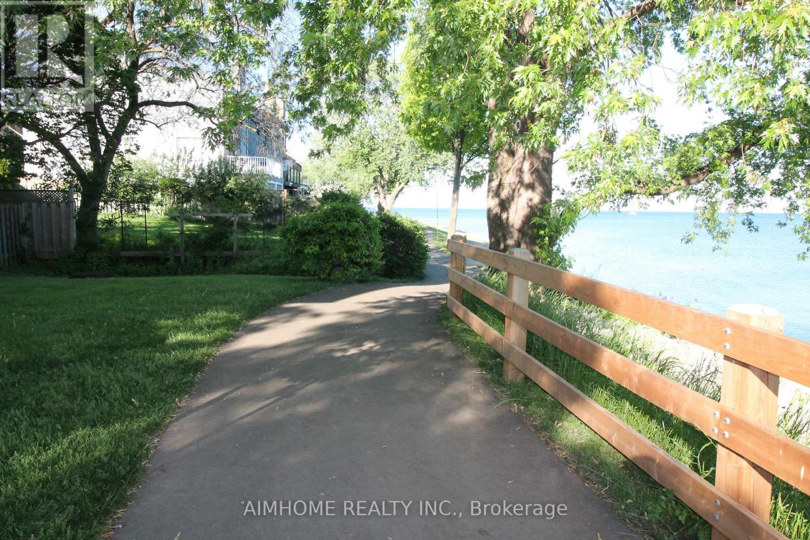 2101 Marine Drive, Oakville, Ontario  L6L 1B8 - Photo 6 - W12967760