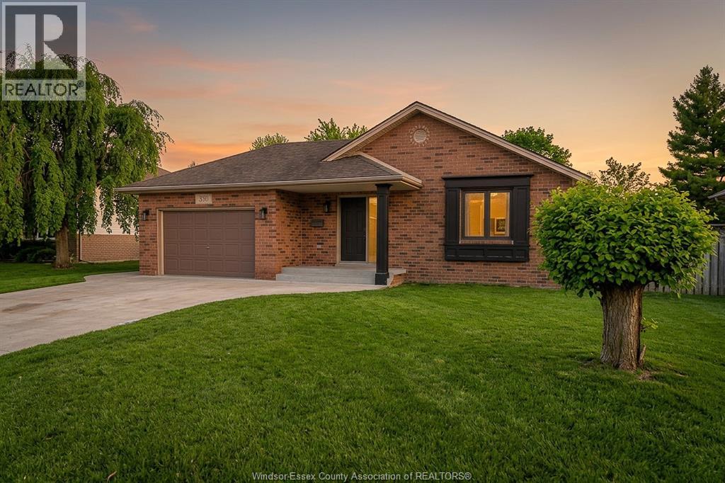 330 Sunnyside Boulevard, Lasalle, Ontario  N9J 3J3 - Photo 2 - 26007309