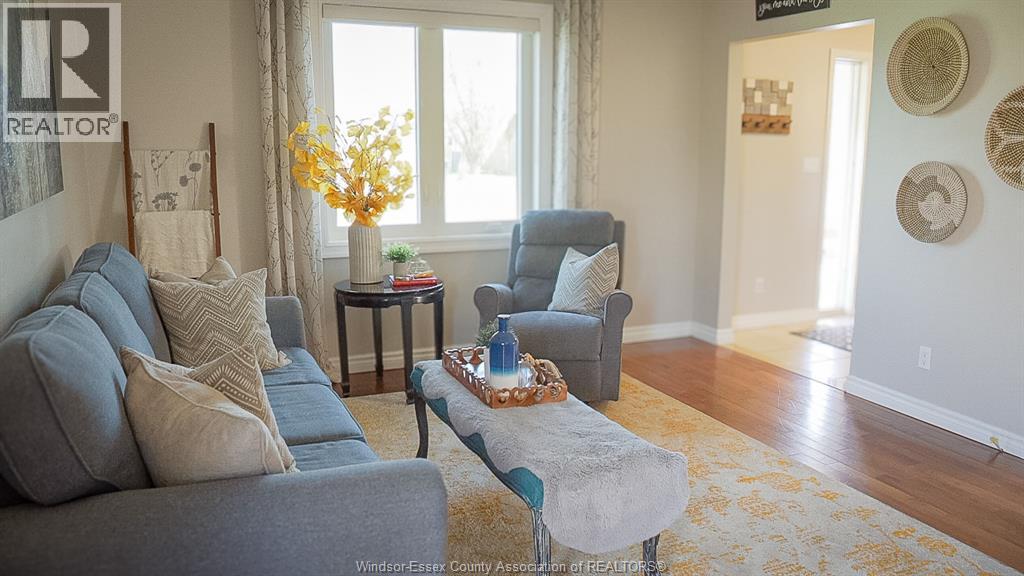 330 Sunnyside Boulevard, Lasalle, Ontario  N9J 3J3 - Photo 12 - 26007309