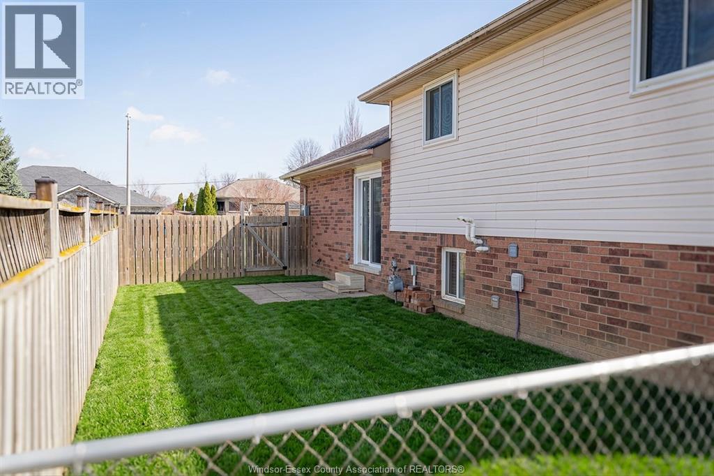 330 Sunnyside Boulevard, Lasalle, Ontario  N9J 3J3 - Photo 40 - 26007309