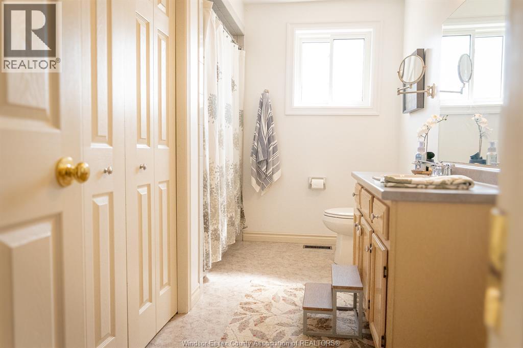 330 Sunnyside Boulevard, Lasalle, Ontario  N9J 3J3 - Photo 23 - 26007309