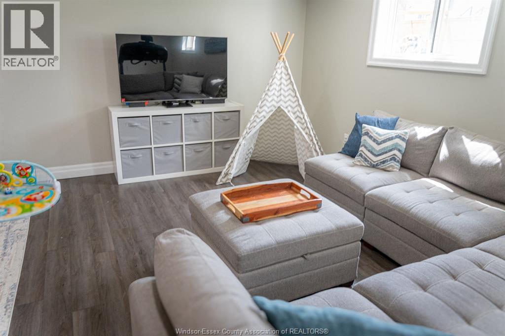 330 Sunnyside Boulevard, Lasalle, Ontario  N9J 3J3 - Photo 34 - 26007309