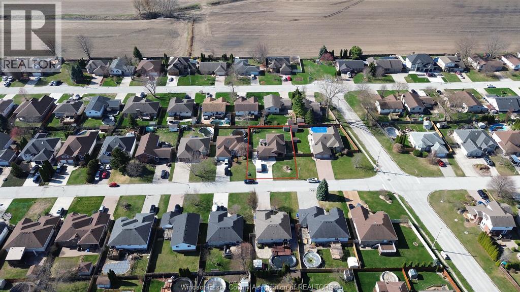 330 Sunnyside Boulevard, Lasalle, Ontario  N9J 3J3 - Photo 48 - 26007309