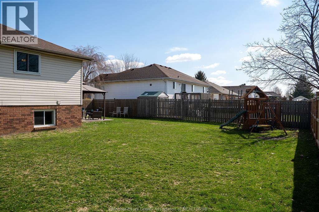 330 Sunnyside Boulevard, Lasalle, Ontario  N9J 3J3 - Photo 42 - 26007309