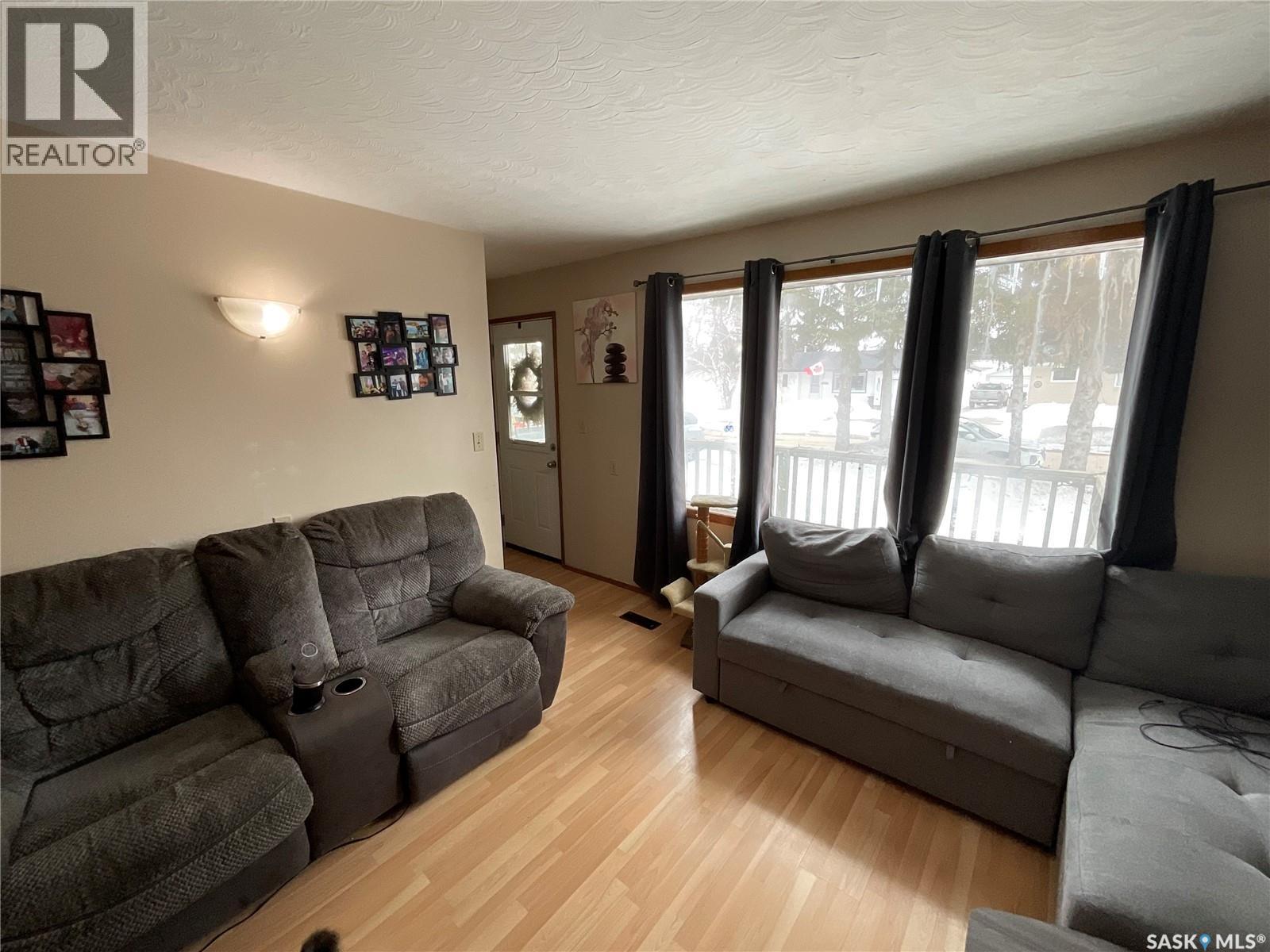 505 7th Avenue, Cudworth, Saskatchewan  S0K 1B0 - Photo 8 - SK032296