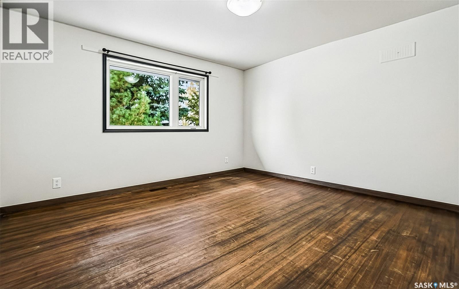 1125 8th Avenue Nw, Moose Jaw, Saskatchewan  S6H 4G4 - Photo 13 - SK032139