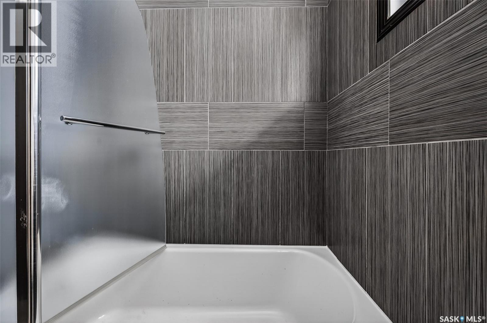 1125 8th Avenue Nw, Moose Jaw, Saskatchewan  S6H 4G4 - Photo 19 - SK032139