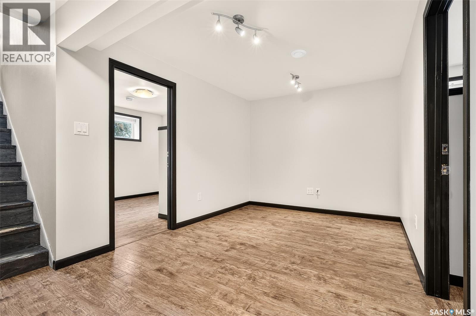 1125 8th Avenue Nw, Moose Jaw, Saskatchewan  S6H 4G4 - Photo 20 - SK032139