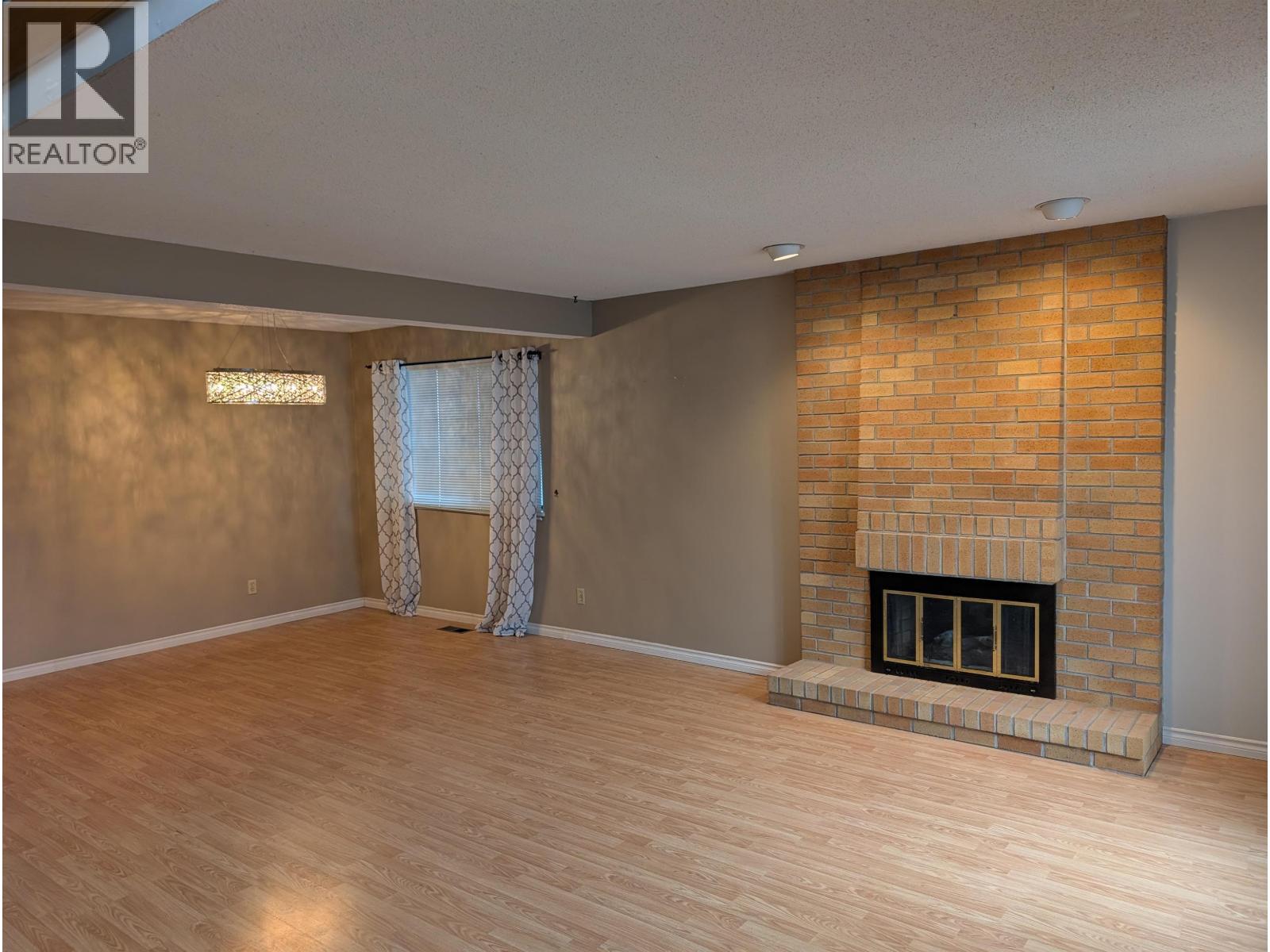 3944 Regent Street, Richmond, British Columbia V7E 2N7 - Photo 3 - R3107770