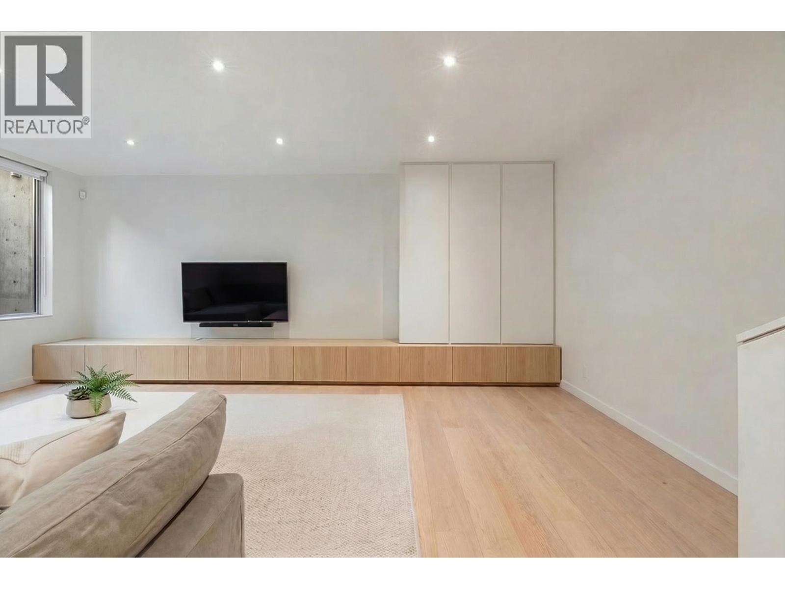 3156 W 13th Avenue, Vancouver, British Columbia  V6K 2V3 - Photo 22 - R3107558