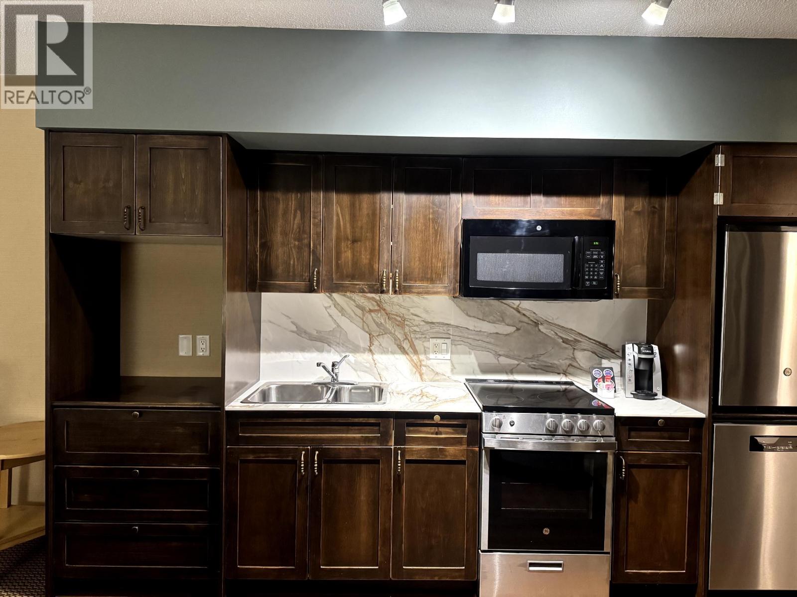 126 4220 Gateway Drive, Whistler, British Columbia  V8E 0Z7 - Photo 16 - R3106395