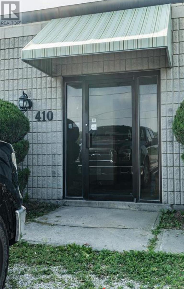 410 Colborne Street, Chatham-Kent, Ontario N7M 5J4 - Photo 3 - X12967608