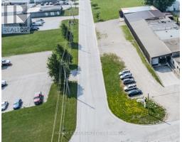 410 COLBORNE STREET, Chatham-Kent, Ontario