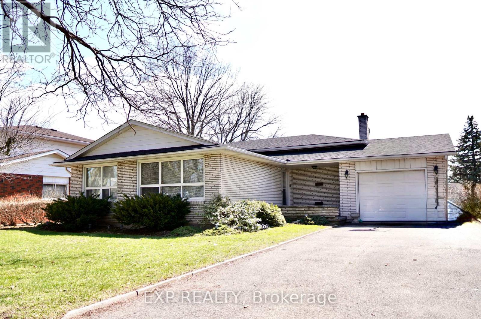 6656 Wills Street, Niagara Falls, Ontario  L2J 1Y3 - Photo 2 - X12967630