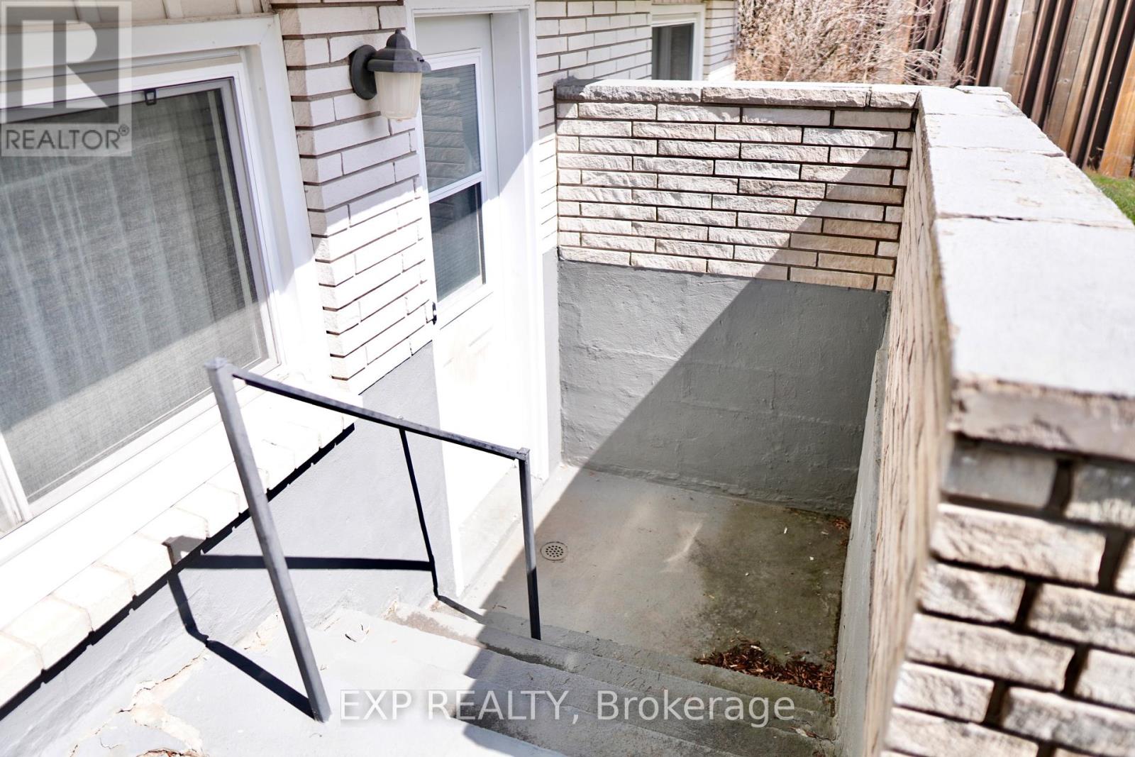 6656 Wills Street, Niagara Falls, Ontario  L2J 1Y3 - Photo 8 - X12967630