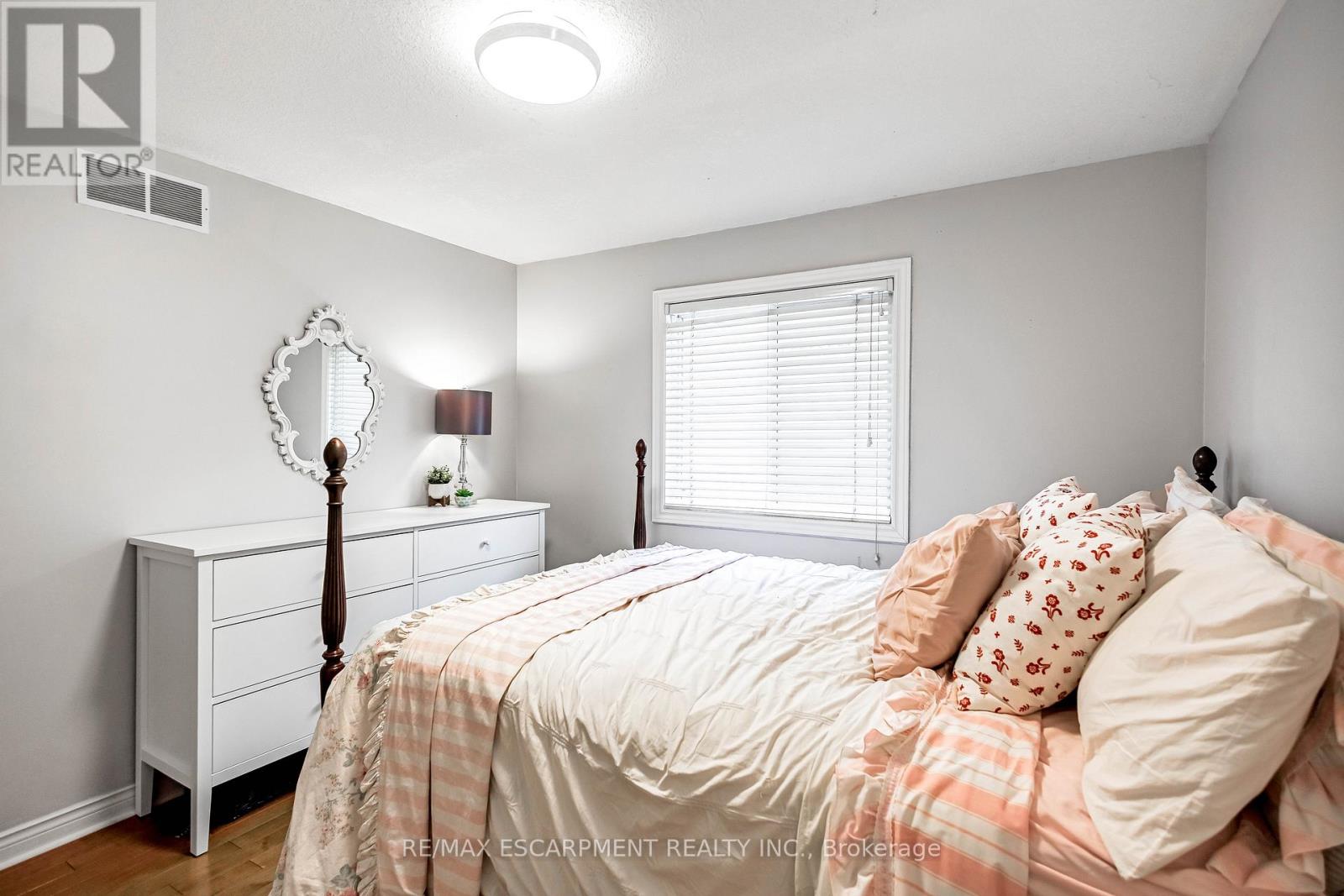 65 Thistlemoor Drive, Haldimand, Ontario  N3W 2K5 - Photo 23 - X12967670