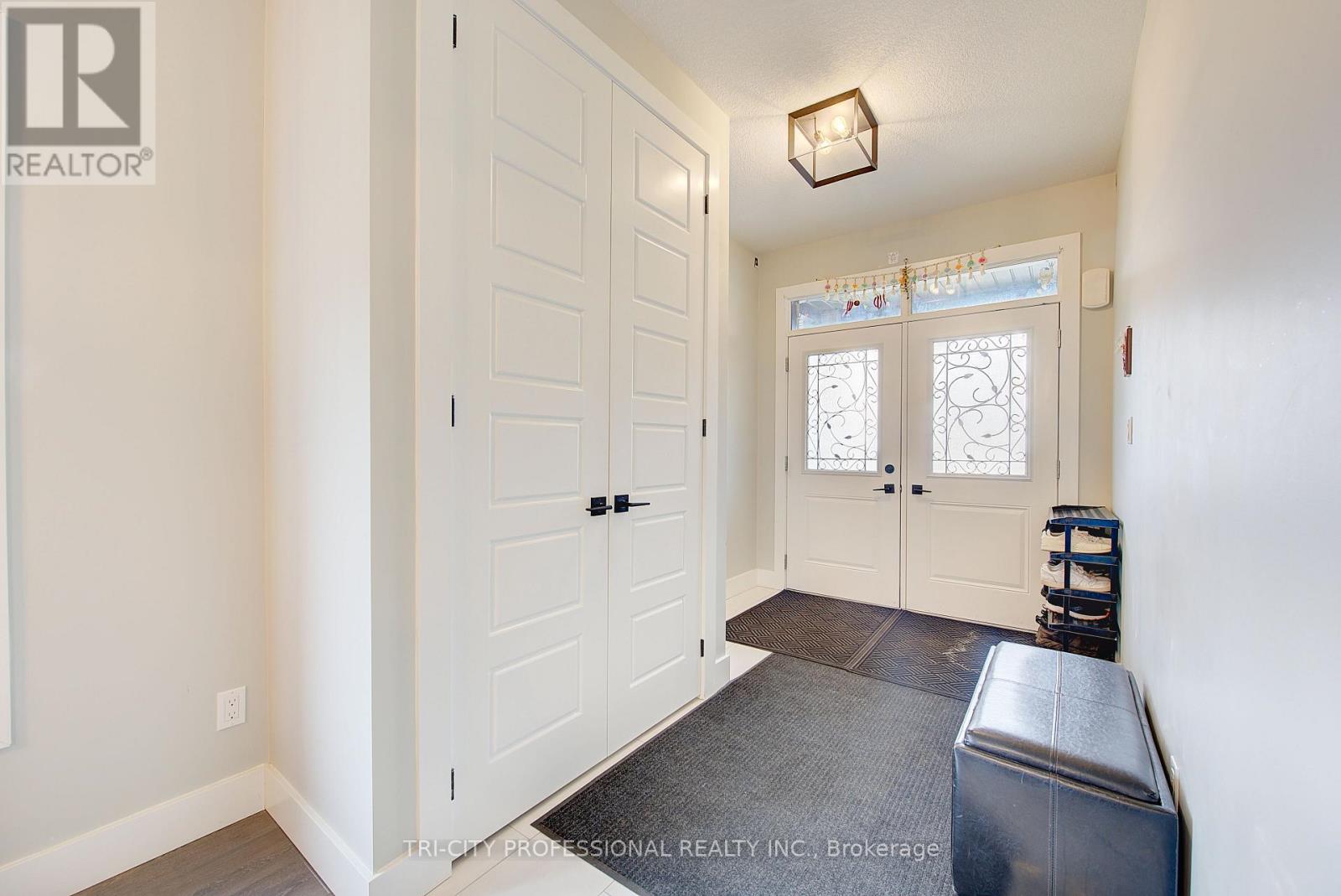 2910 Turner Crescent, London South, Ontario  N6M 0A1 - Photo 8 - X12967712