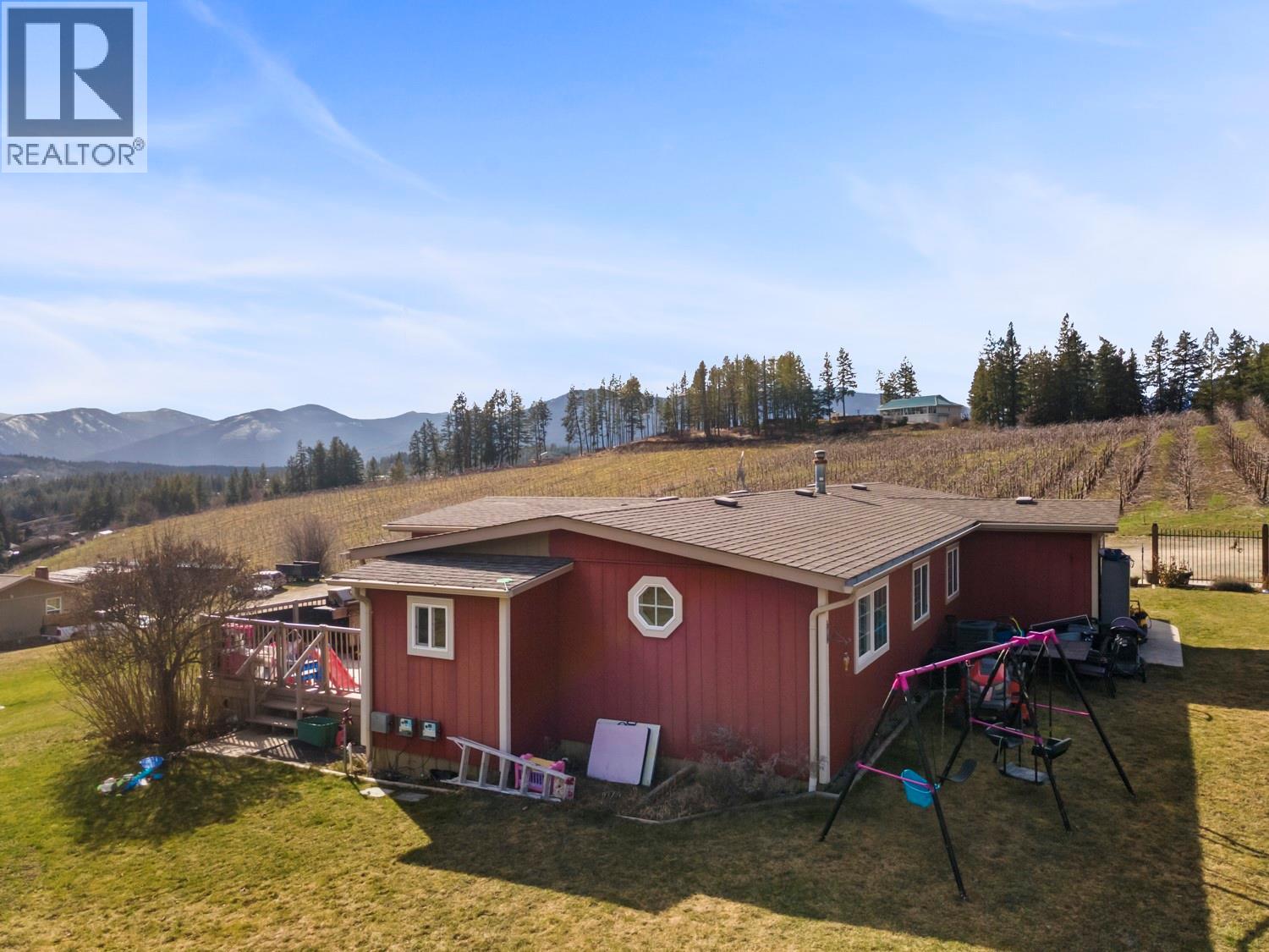 3806 38th Avenue, Erickson, British Columbia  V0B 1G1 - Photo 3 - 10378843