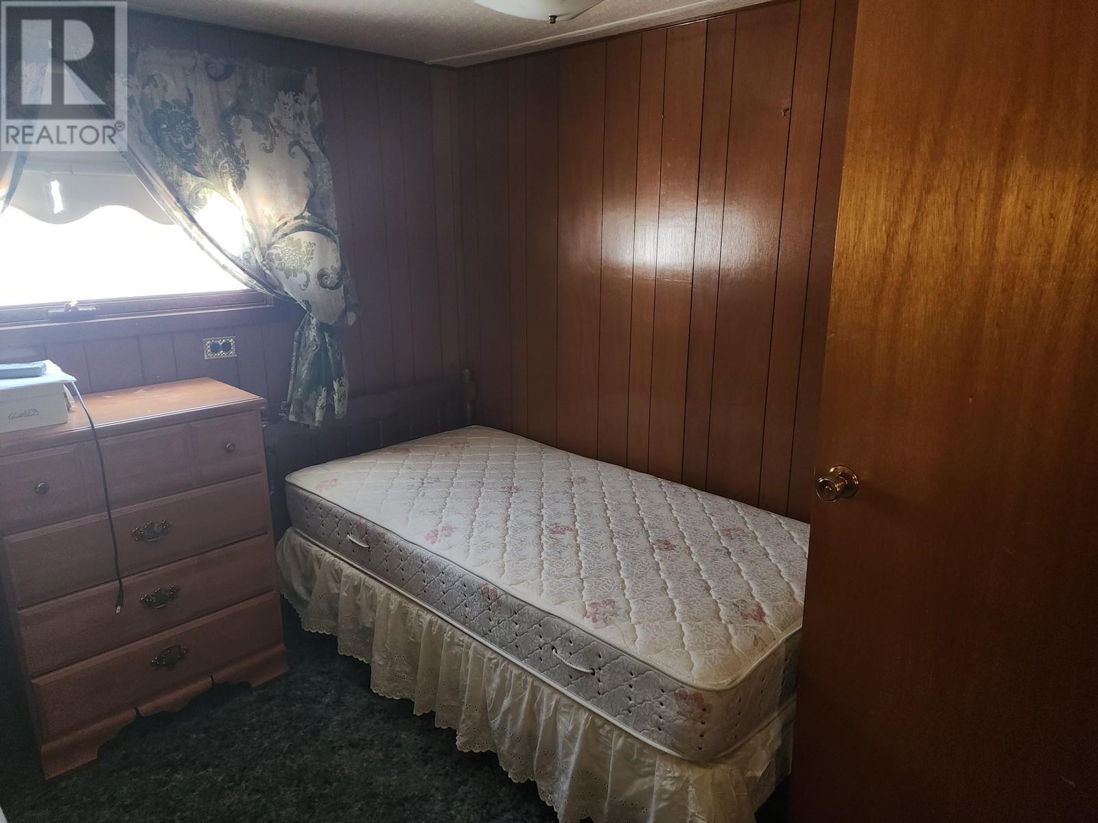 319 Walker St, Schreiber, Ontario  P0T 2S0 - Photo 15 - TB2600630