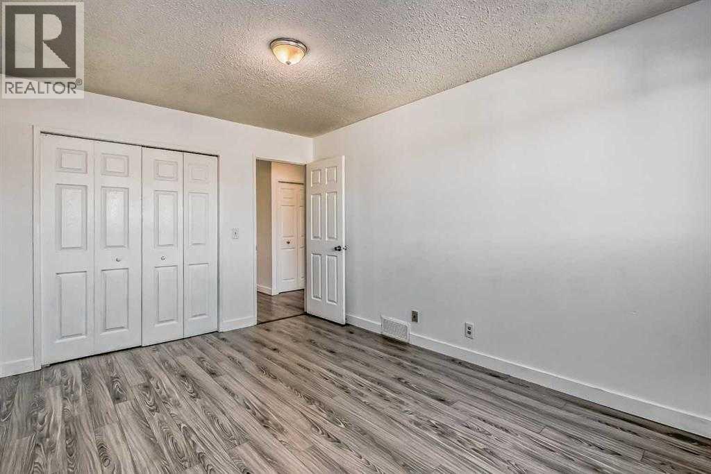 39 Bermuda Drive, Calgary, Alberta  T3K 1H5 - Photo 12 - A2283238