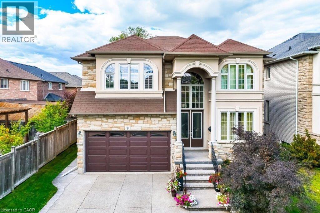 9 LORUPE Court, Hamilton, Ontario