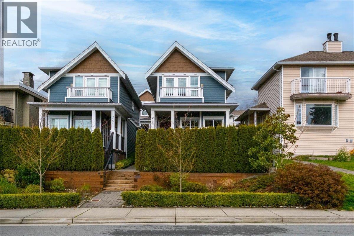 210 W 5th Street, North Vancouver, British Columbia  V7M 1K1 - Photo 32 - R3107730