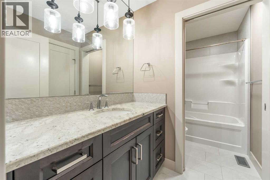 105 Carringvue Manor Nw, Calgary, Alberta  T3P 0W2 - Photo 19 - A2294459