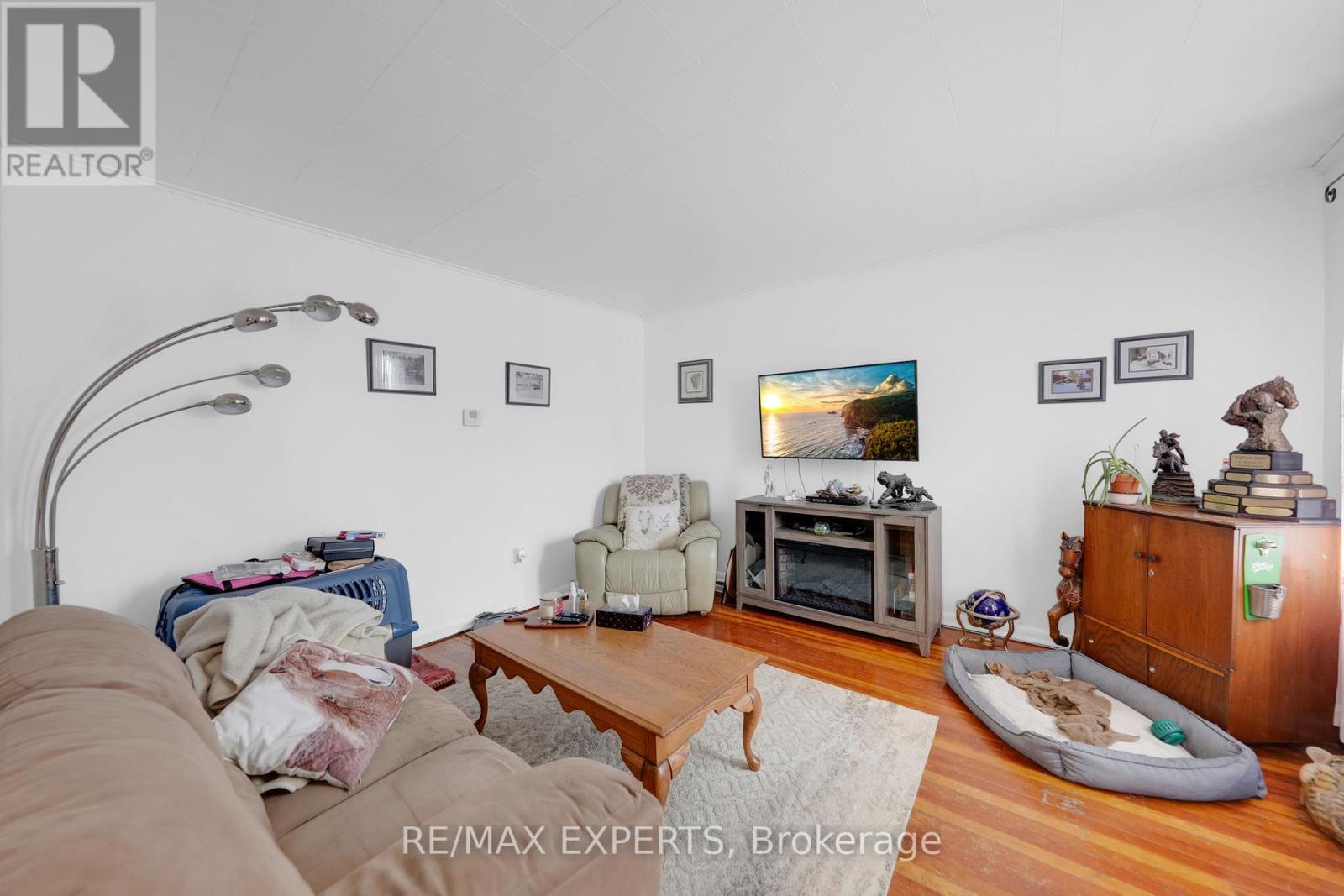 38 Wellington Street, Orangeville, Ontario  L9W 2L5 - Photo 10 - W12959046