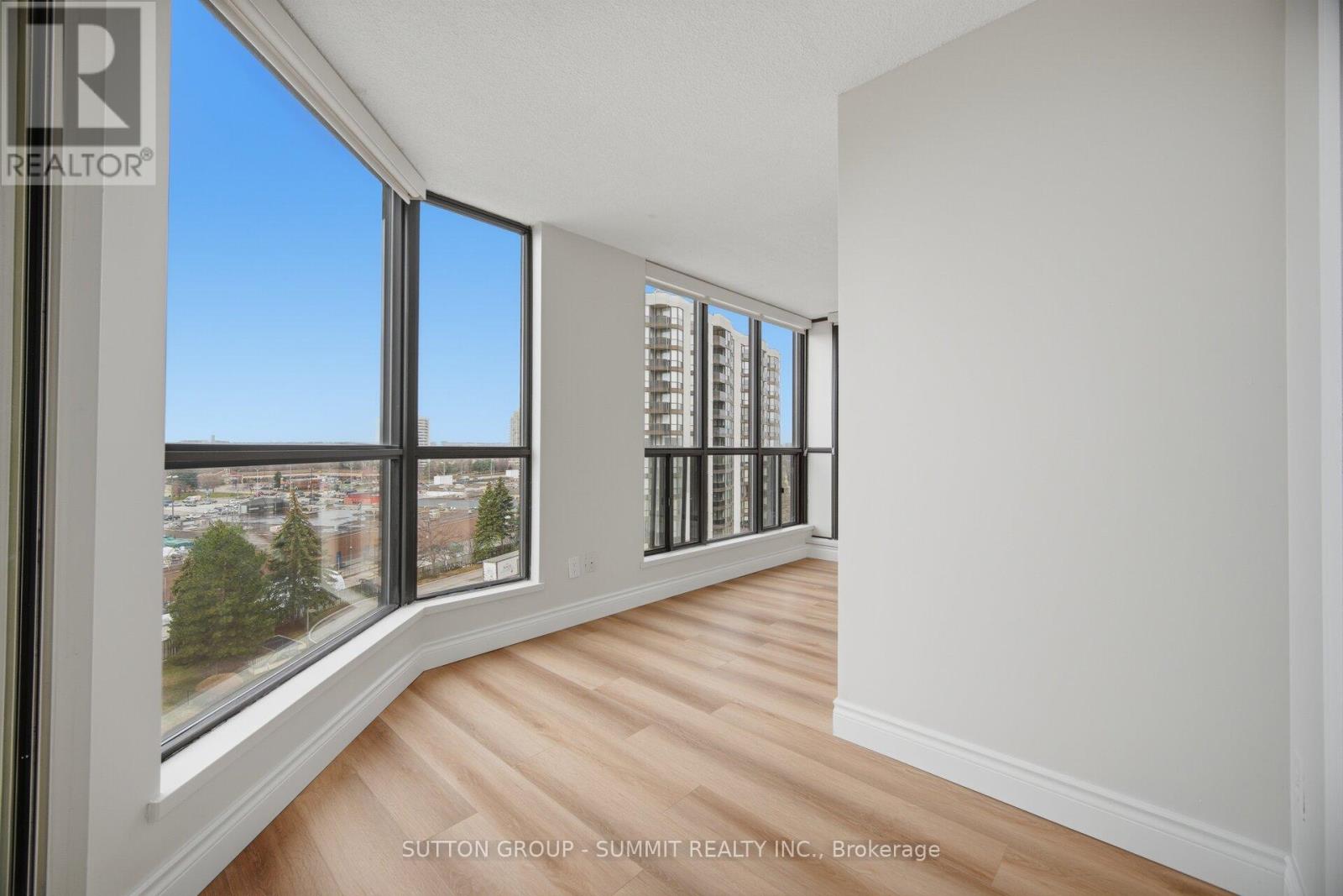 806 - 1111 Bough Beeches Boulevard, Mississauga, Ontario  L4W 4N1 - Photo 15 - W12953610