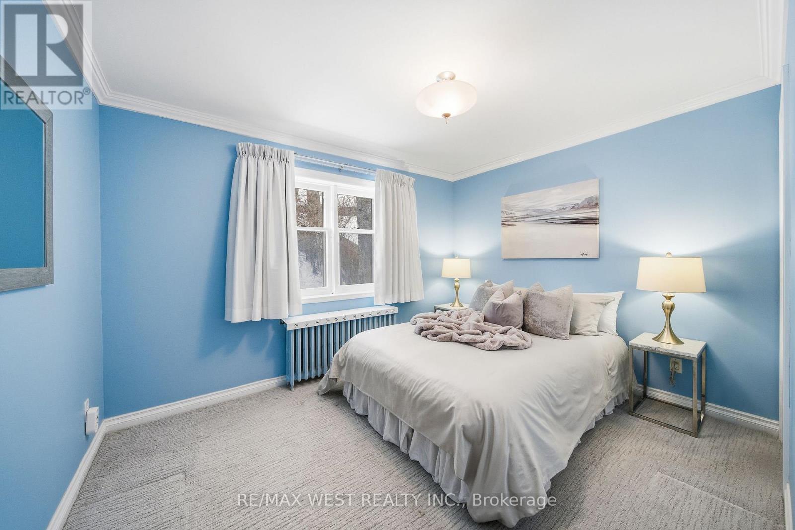 66 South Kingsway, Toronto, Ontario  M6S 3T3 - Photo 11 - W12792354