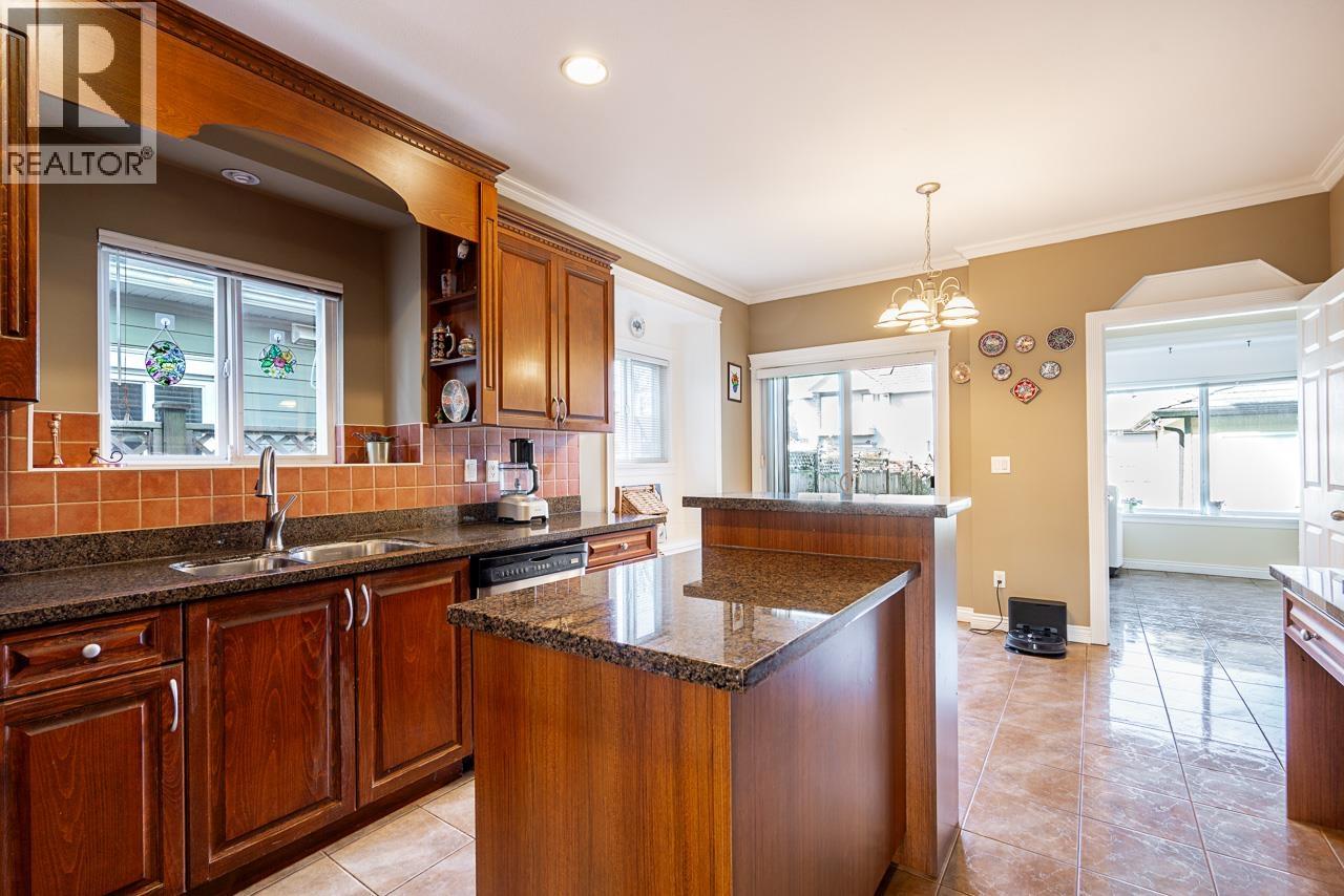 903 Cliff Avenue, Burnaby, British Columbia  V5A 2J4 - Photo 13 - R3107786