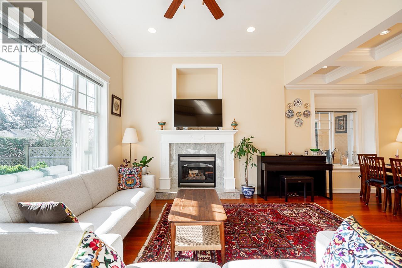 903 Cliff Avenue, Burnaby, British Columbia  V5A 2J4 - Photo 6 - R3107786