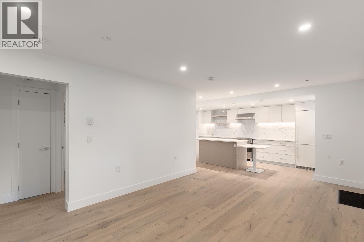 460 E 17th Avenue, Vancouver, British Columbia  V5V 1B1 - Photo 3 - R3107805