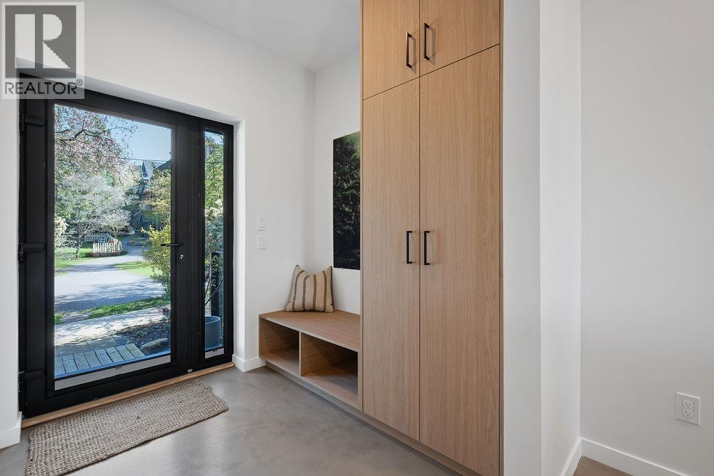 1331 Cotton Drive, Vancouver, British Columbia V5L 3T8 - Photo 2 - R3107807