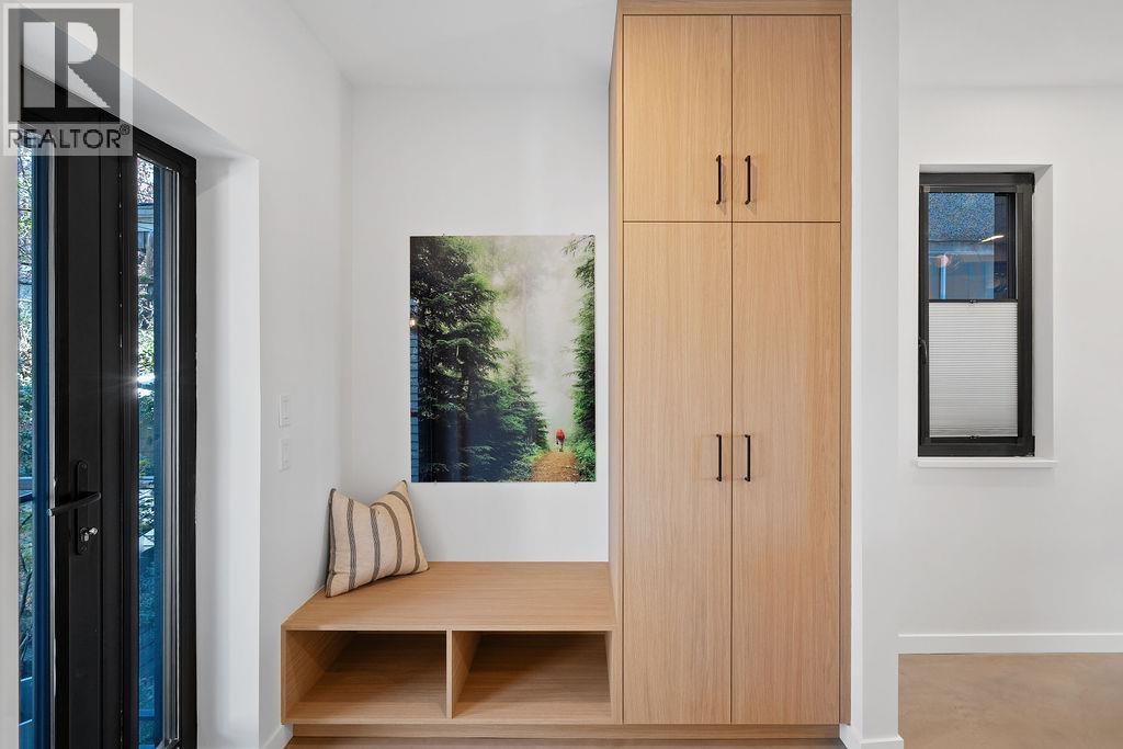 1331 Cotton Drive, Vancouver, British Columbia V5L 3T8 - Photo 3 - R3107807