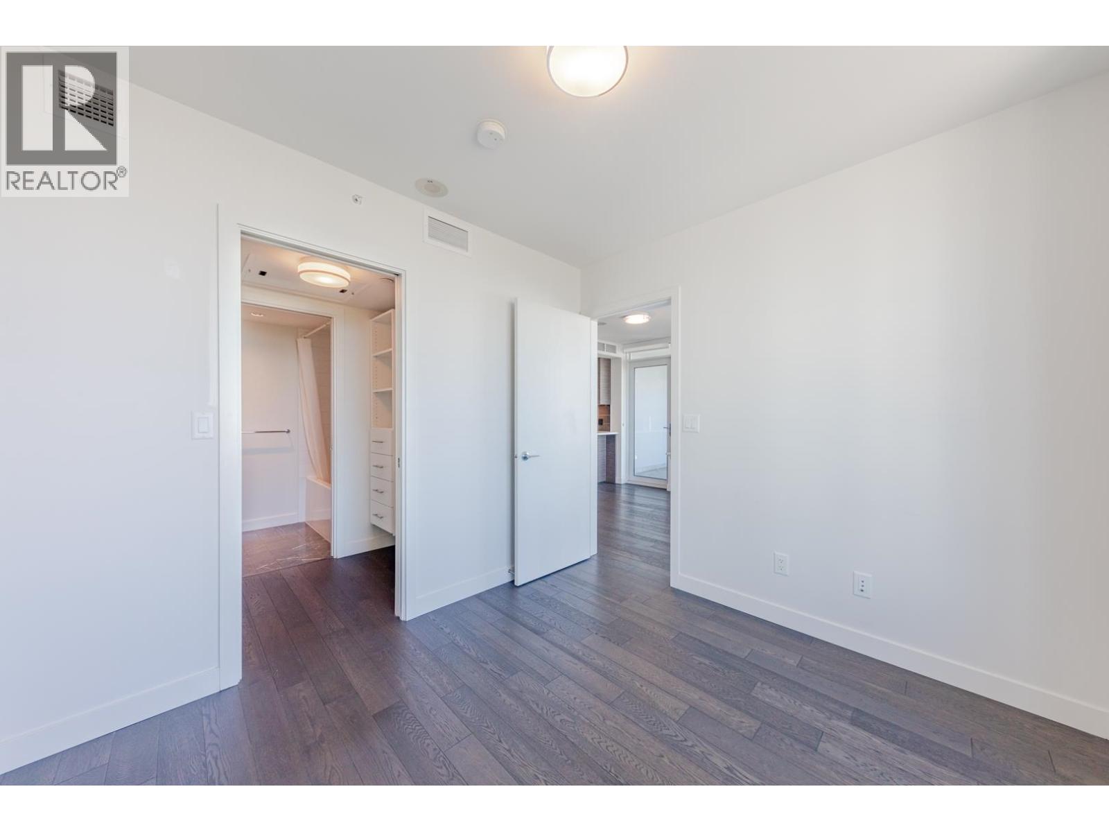 902 7468 Lansdowne Road, Richmond, British Columbia V7C 0B7 - Photo 11 - R3107833